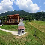 度假居 House Near The Soca River 托尔明