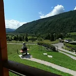度假居 House Near The Soca River 托尔明