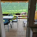 House Near The Soca River 度假居 托尔明