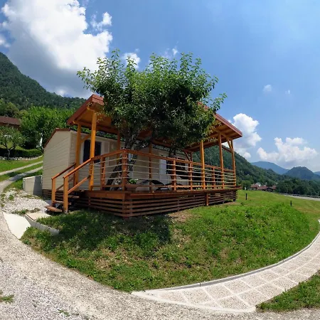 House Near The Soca River Hébergement de vacances *