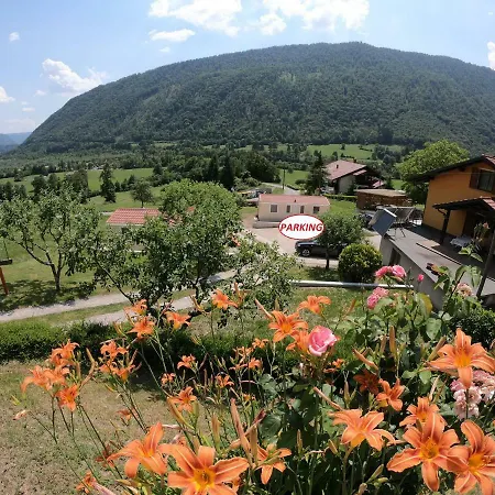 Tatil Evi House Near The Soca River