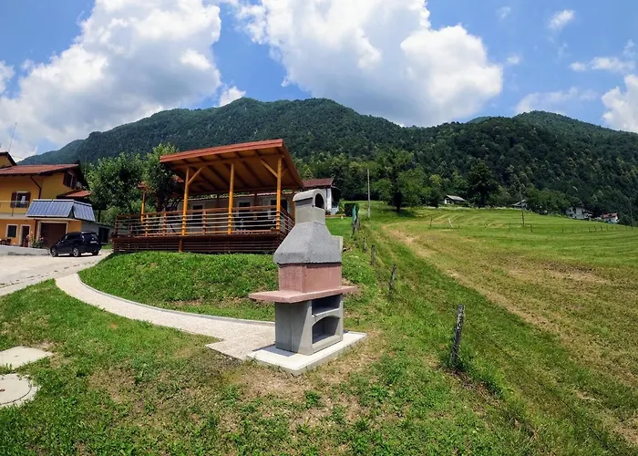度假居 House Near The Soca River 托尔明