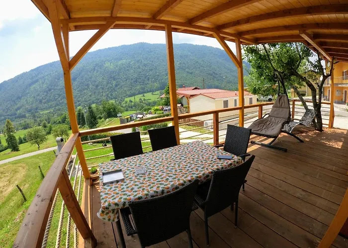 House Near The Soca River 托尔明