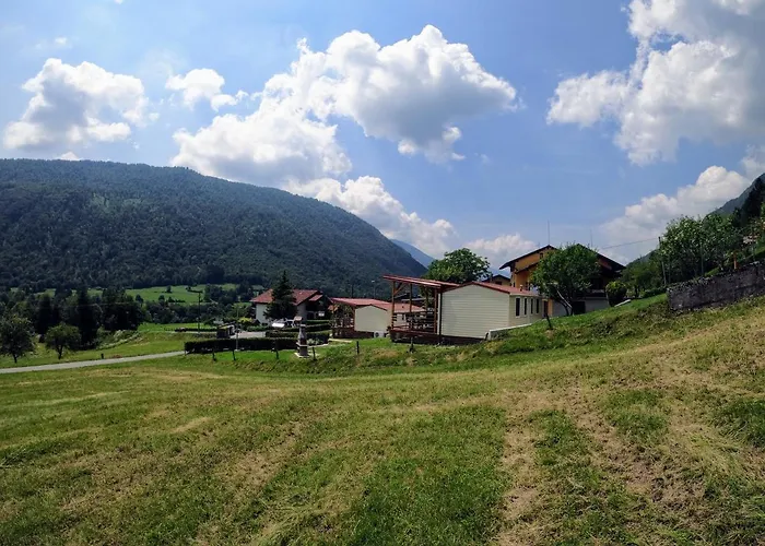 度假居 House Near The Soca River 托尔明
