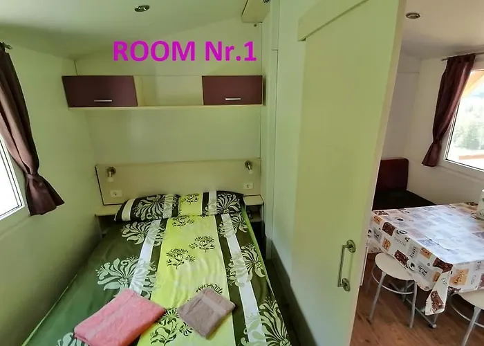 House Near The Soca River 度假居 托尔明