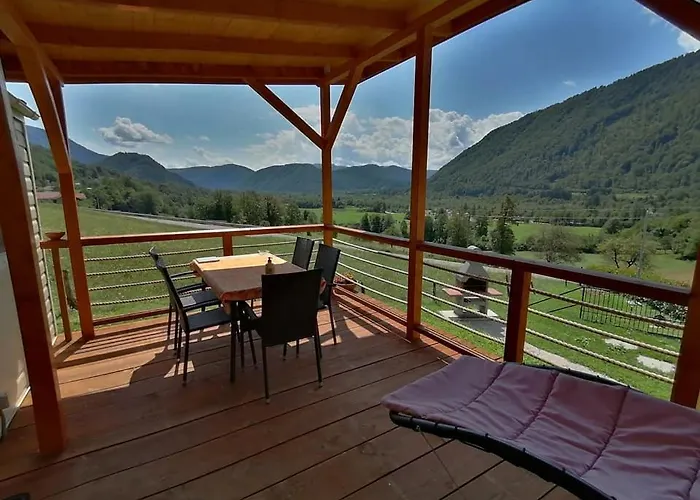 House Near The Soca River 度假居 托尔明