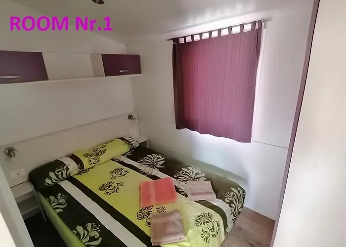 House Near The Soca River 托尔明