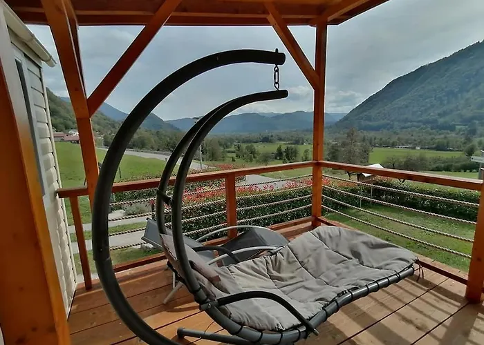 House Near The Soca River 托尔明