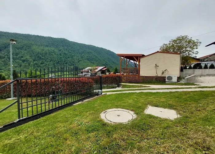 House Near The Soca River 度假居 *