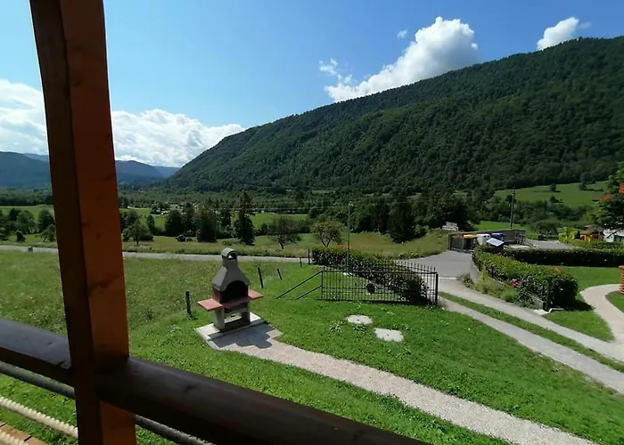 度假居 House Near The Soca River 托尔明