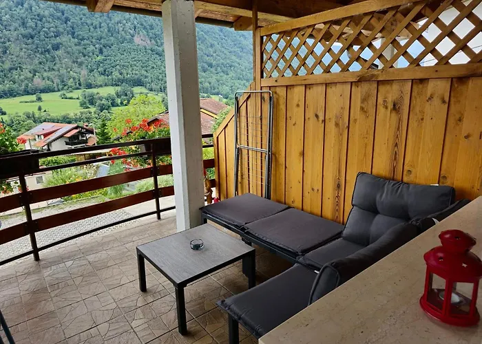 House Near The Soca River 托尔明