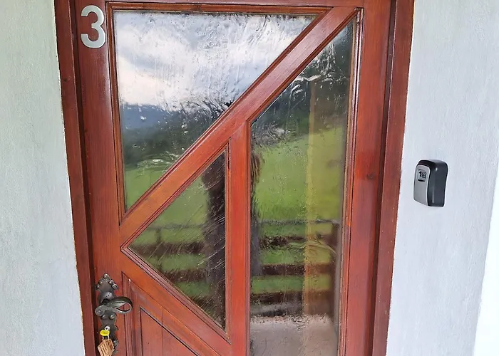 House Near The Soca River 度假居 托尔明